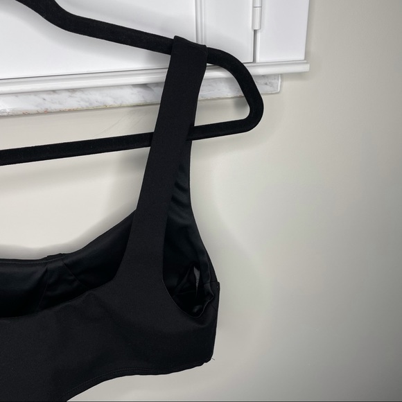 Superdown Crop Top - Picture 9 of 10